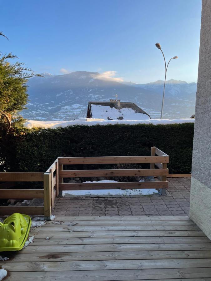Embrun - Appartement 4/6 Personnes Avec Exterieurs Екстер'єр фото