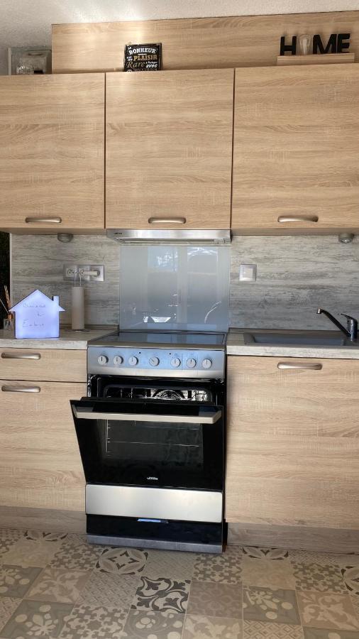Embrun - Appartement 4/6 Personnes Avec Exterieurs Екстер'єр фото